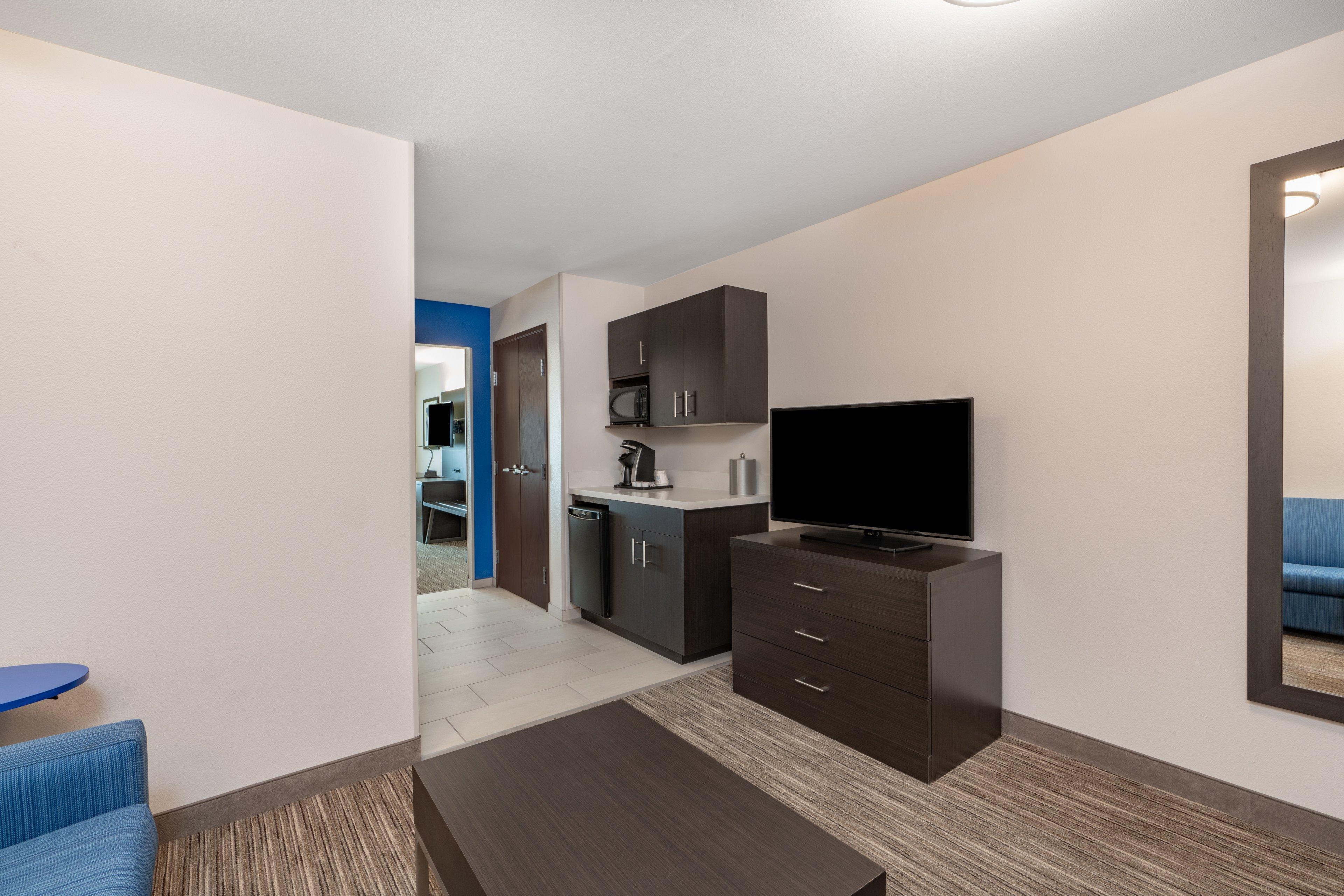Express & By Ihg 3*